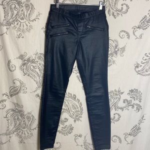 Hue leggings size small woman’s